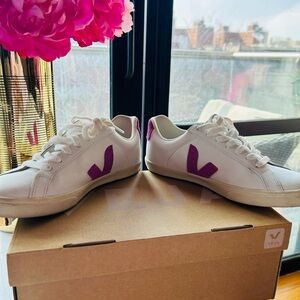 VEJA ESPLAR LEATHER WHITE ULTRAVIOLET - SIZE US 7